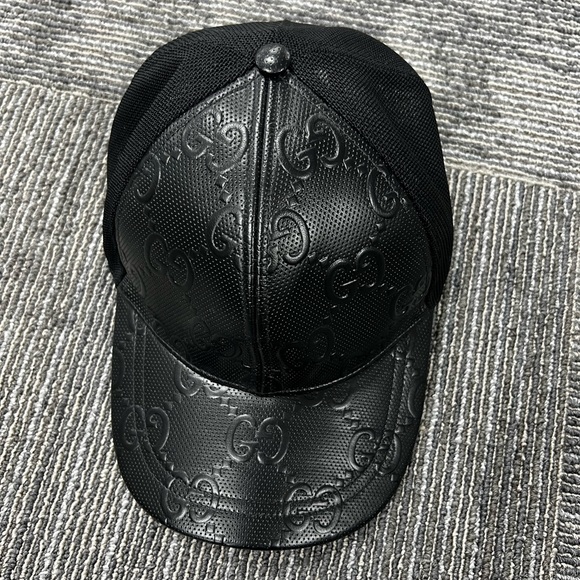 GUCCI BASEBALL CAP GG LOGO MESH LEATHER - Picture 1 of 16